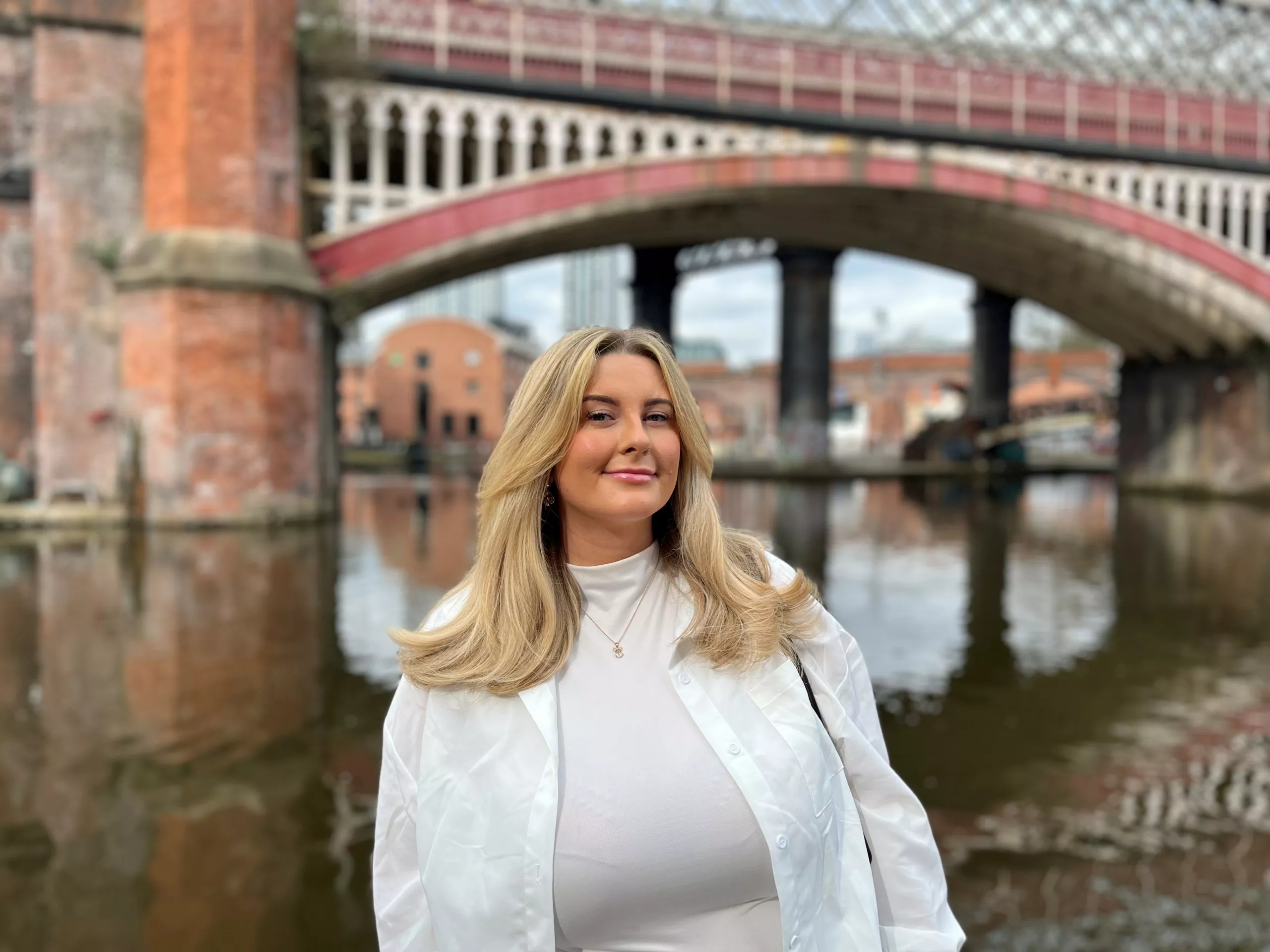 Rhian Hughes headshot